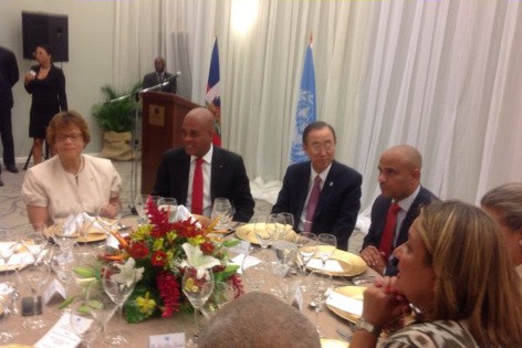 L-R: Sandra Honore (UN Mission Chief in Haiti), President Michel Martelly, Ban Ki-Moon, Prime minister Laurent Lamothe and First Lady Sophia Martelly