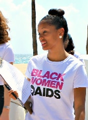 Disease Intervention Specialist Angelica Williams working at an outreach campaign