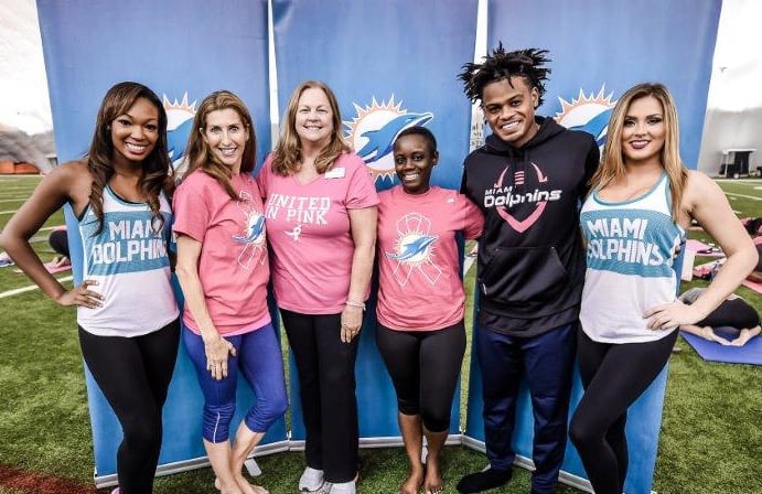 Miami Dolphins CB Bobby McCain paying tribute to cancer patients and survivors in honor of Breast Cancer Awareness month. 