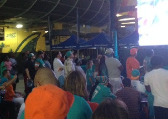 Miami Dolphins Fans Getting Ready For 2017 NFL Draft Party
