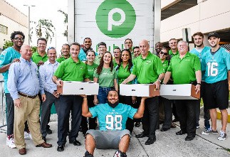 Miami Dolphins Partner with Hyundai to Distribute Thanksgiving Meals from Publix