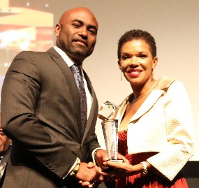 Jamaica’s Minister of Science and Technology, Dr. Andrew Wheatley receives the 2018 Science and Technology Leadership Award from Jamaica’s Ambassador to the United States, Her Excellency Audrey Marks