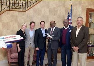 Jamaica's Minister of Tourism Meets New Apple Leisure Group Leadership