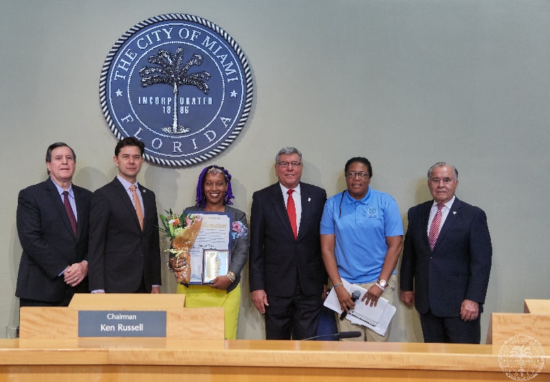 Jamarah Amani Receives the Trailblazer Award City of Miami Commission on the Status of Women