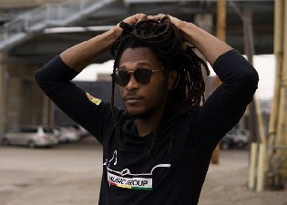 Soulful Reggae Recording Artists ORieL Dedicates Ode to His Mother