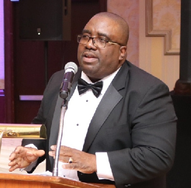 Dr Robert Clarke