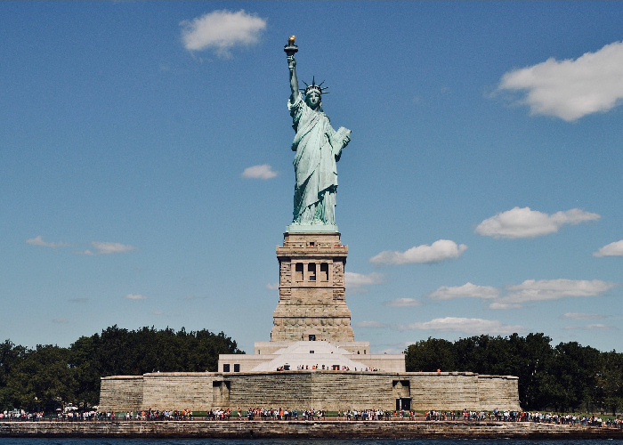 5 Things You Should Know Before You Travel to the USA - New York Statue of Liberty