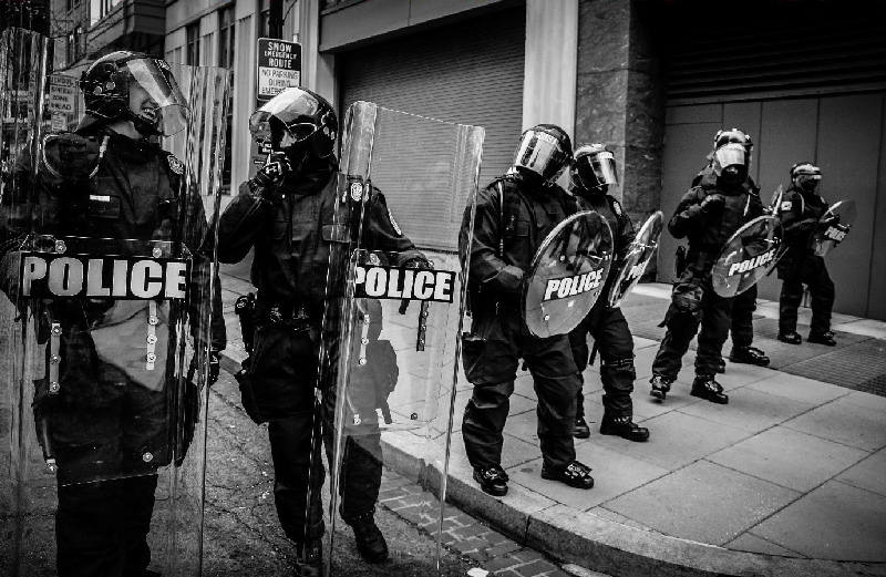 Police Brutality Transcends All Boundaries: How To Avoid Police Brutality