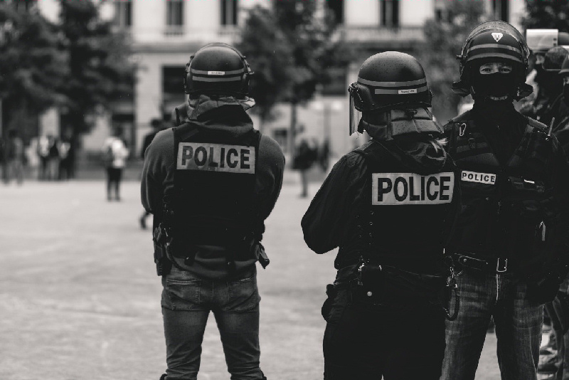 Police Brutality Transcends All Boundaries: How To Avoid Police Brutality