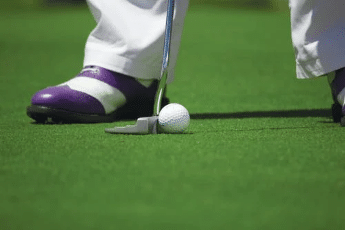 How To Improve Your Golfing Skills By Getting The Right Gear 