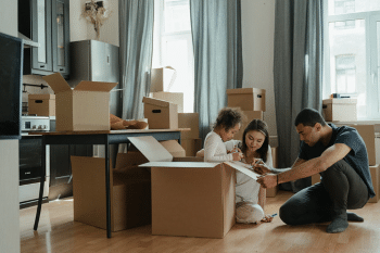 A Few Tips and Hacks To Ease Your Moving Needs