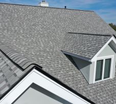 What to Look for on a Roof Before Buying a House