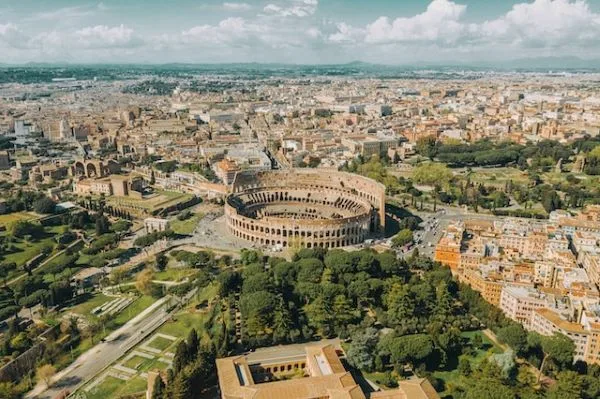 Colosseum - Rome Italy Guide to Planning Your Rome Trip